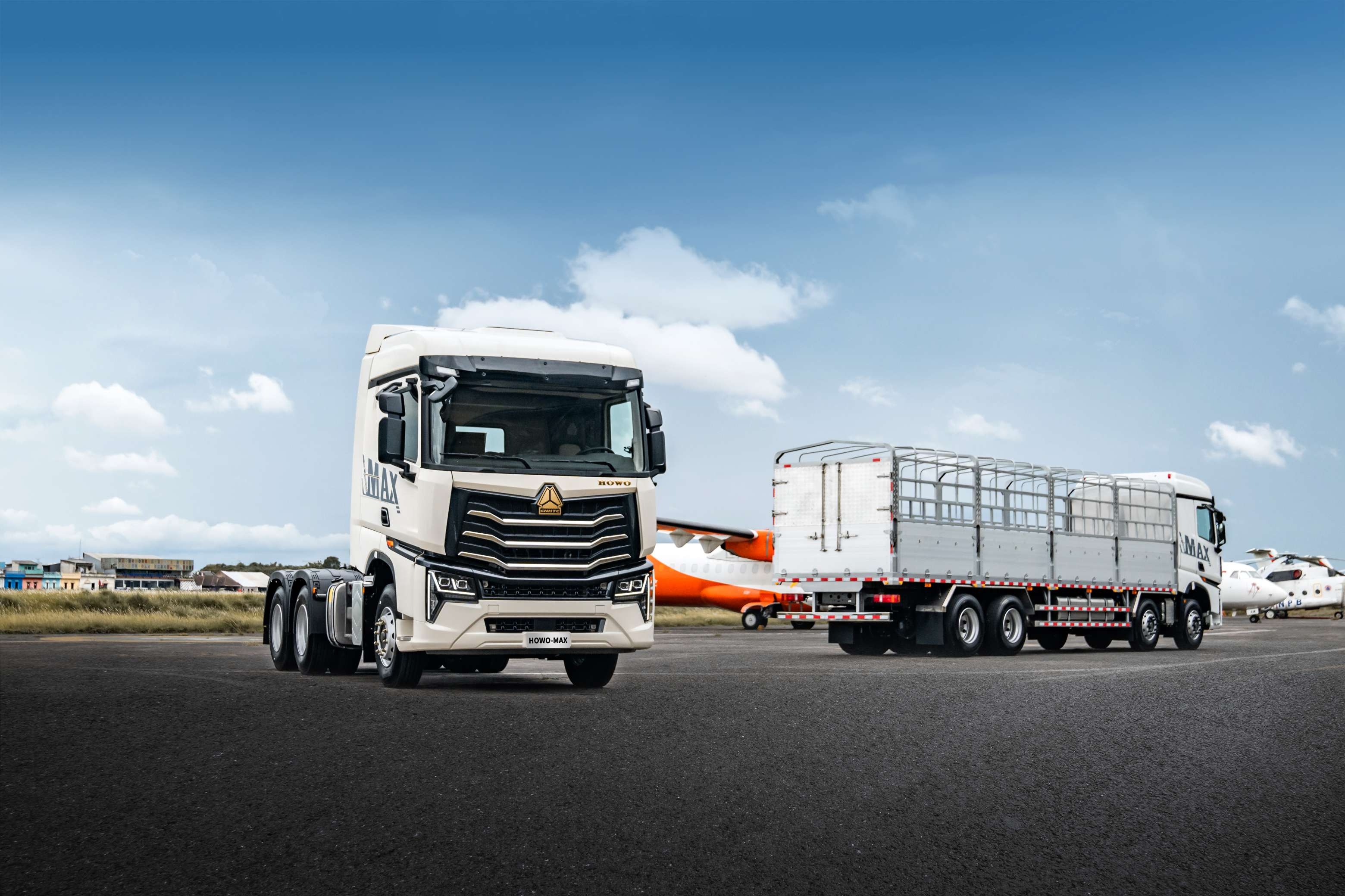 HOWO-MAX 6x4 tractor (11)